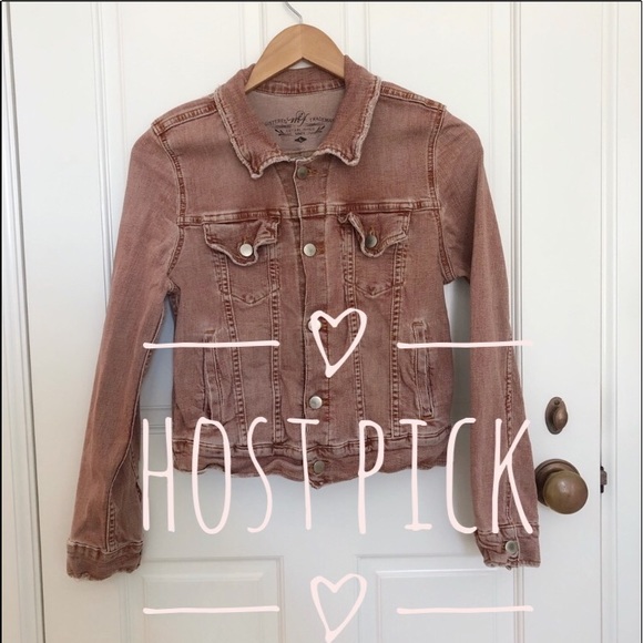 Free People Jackets & Blazers - LN ★ Vintage Free People Jean Jacket ★